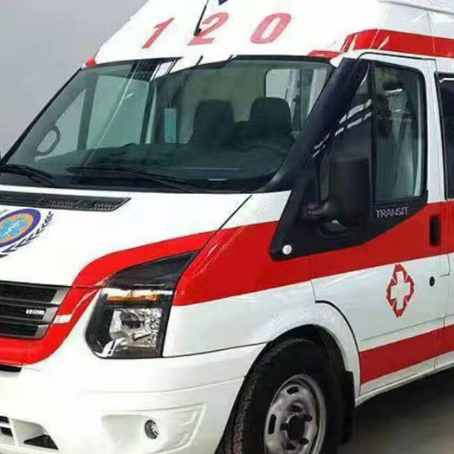 大竹非急救护送病人转院租赁救护车的优缺点对比